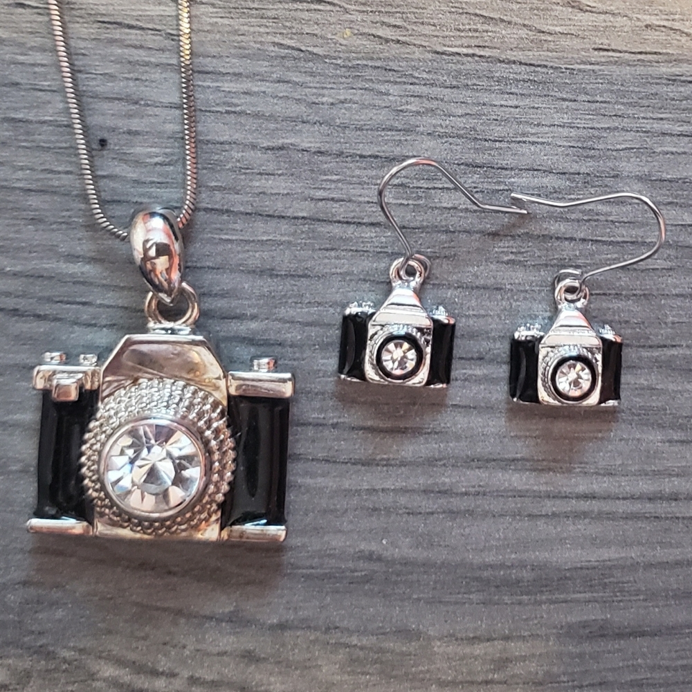 Matching Camera Jewelry Set